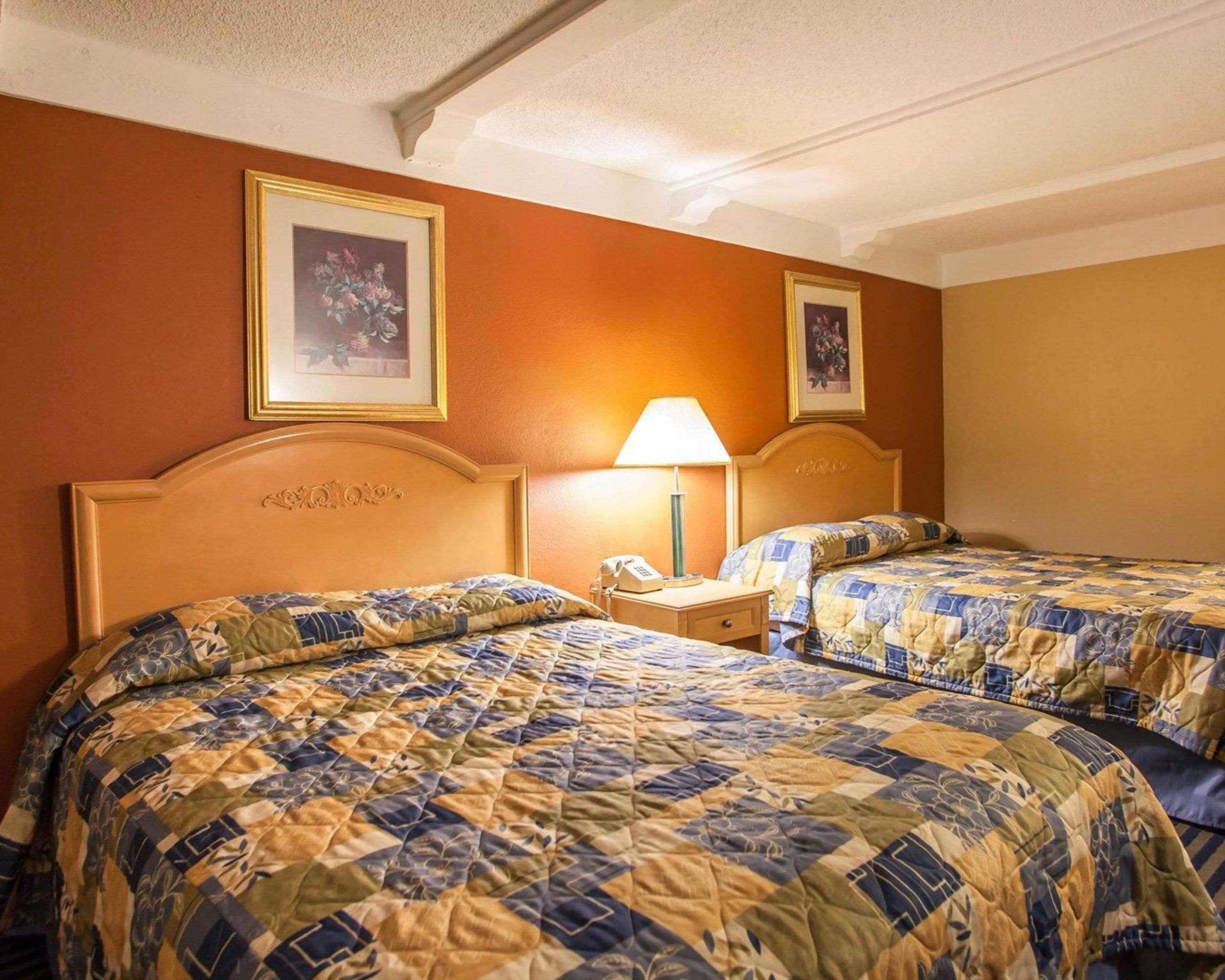 Relax Inn Saint Charles Extérieur photo