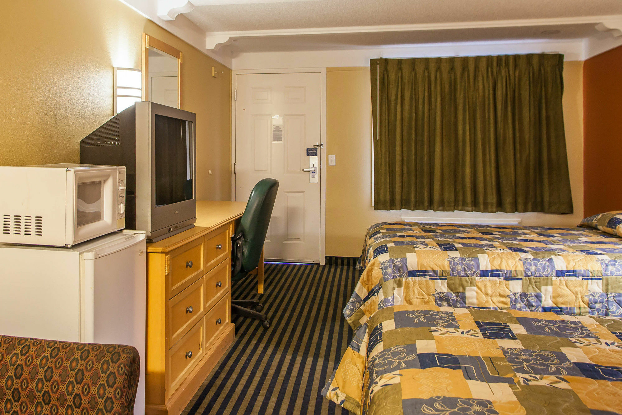 Relax Inn Saint Charles Extérieur photo